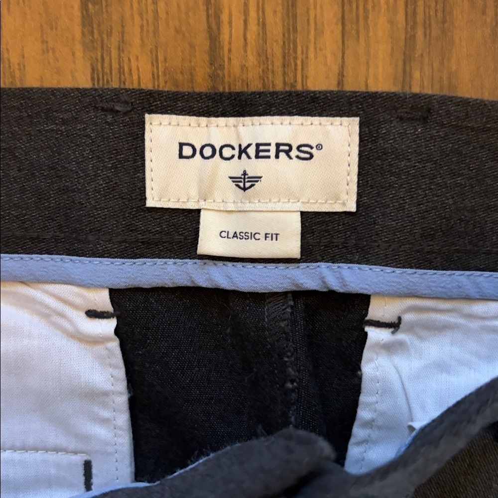 NWT Dockers Classic Fit Grey Pants 32x32 - Picture 3 of 6